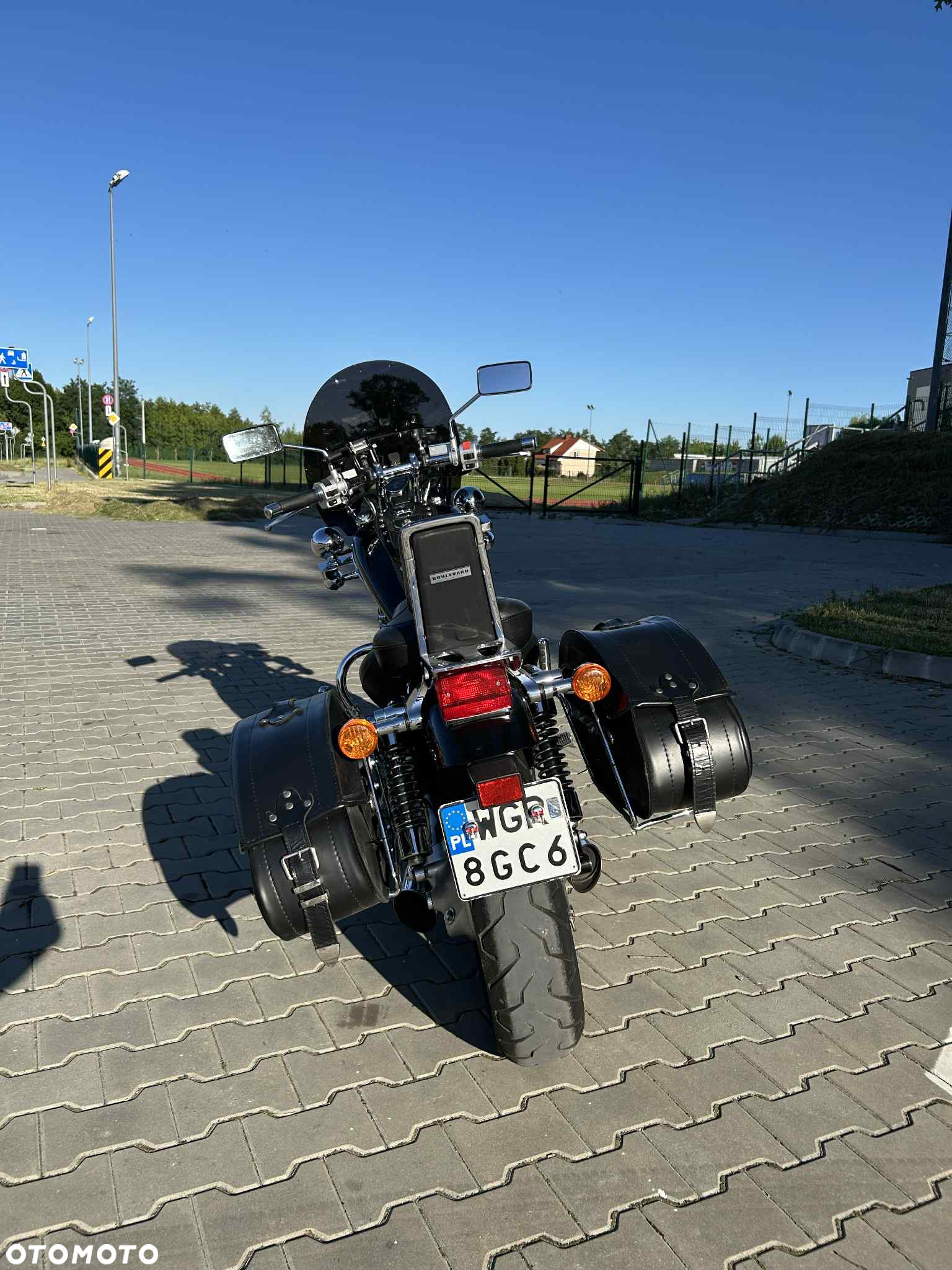 Suzuki Intruder - 5
