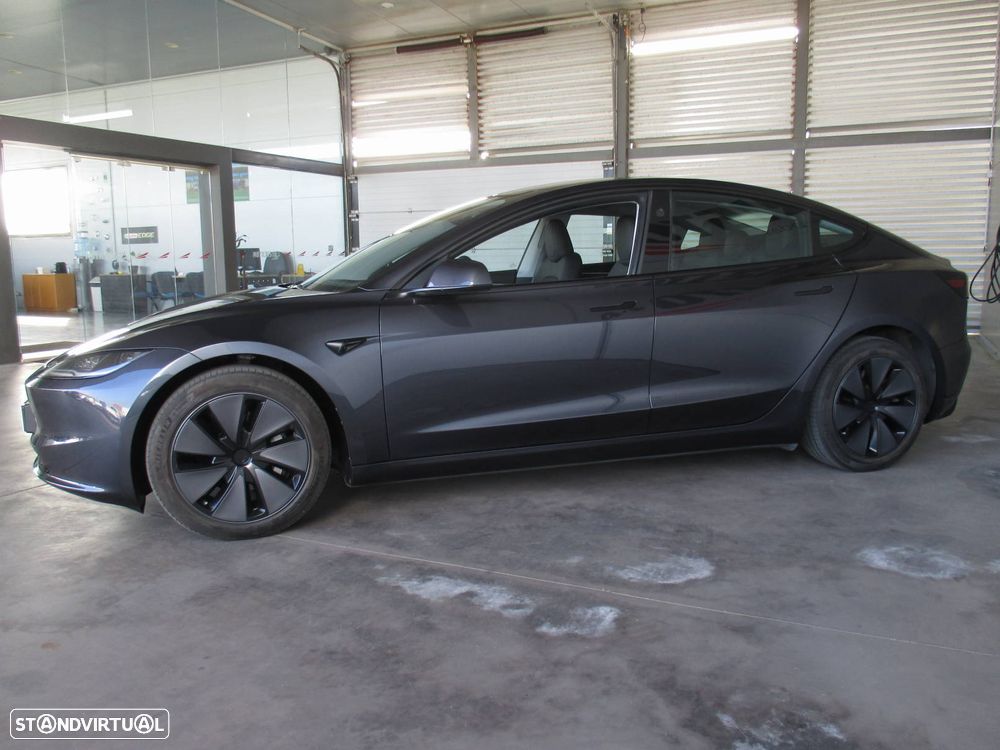 Tesla Model 3 Standard Range Plus RWD - 3