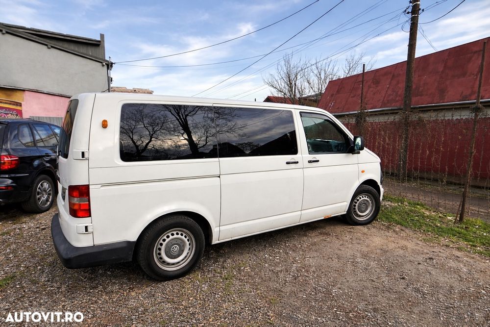 Volkswagen Caravelle - 3