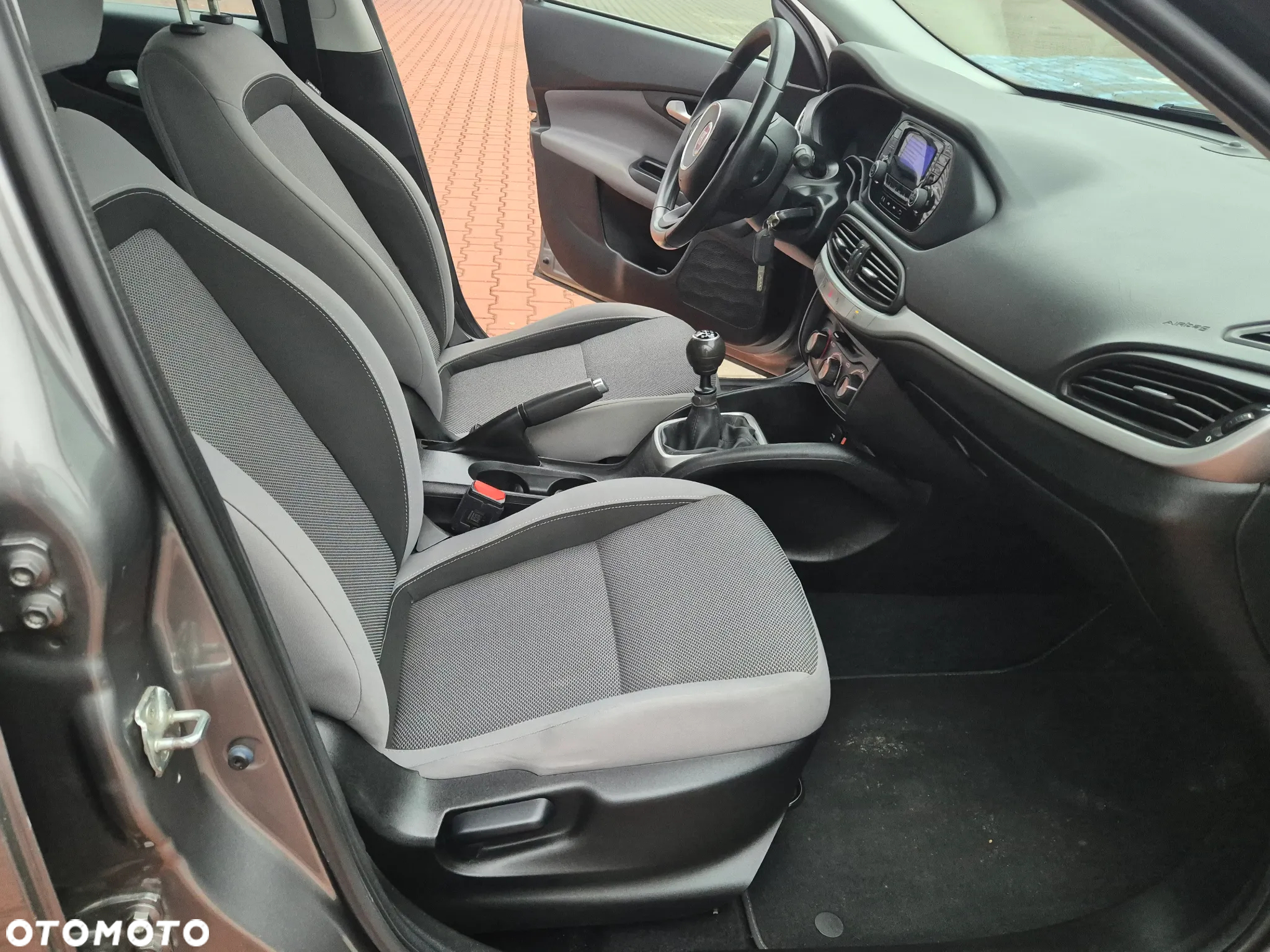 Fiat Tipo 1.4 16v Easy - 27
