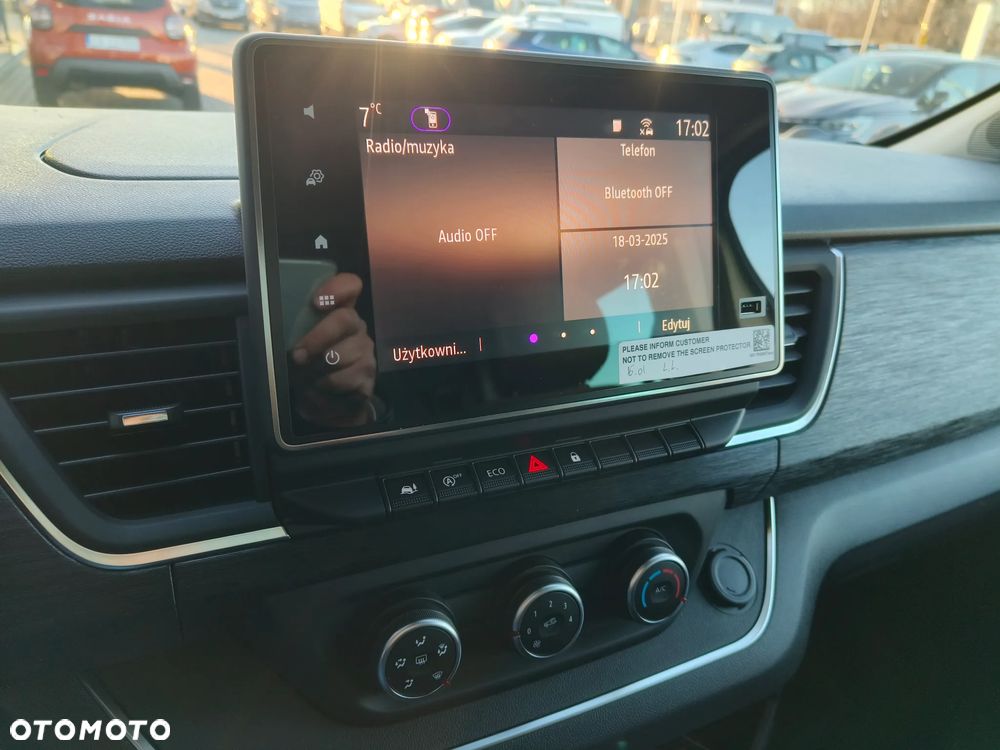 Renault Trafic - 12