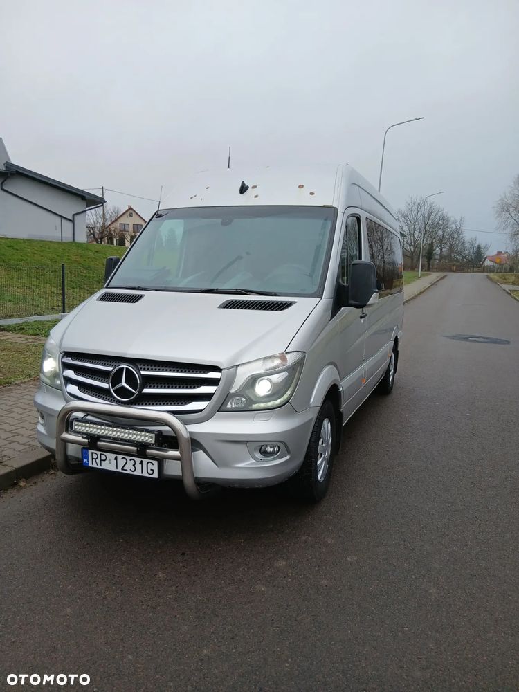 Mercedes-Benz Sprinter - 1