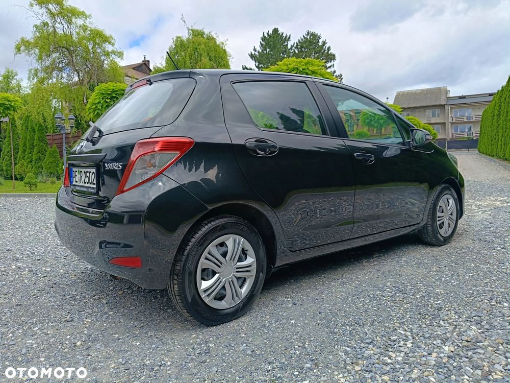 Toyota Yaris - 24