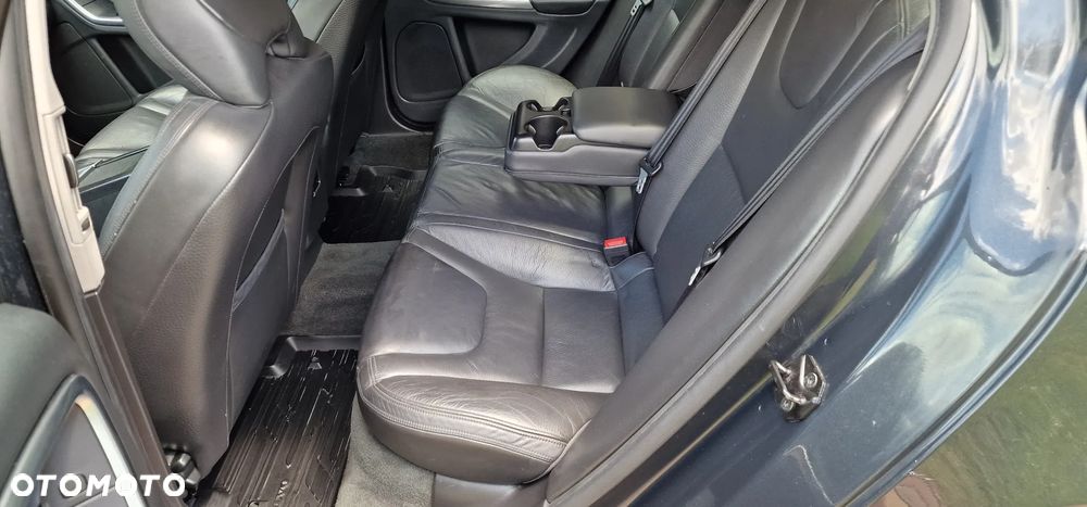 Volvo S60 DRIVe Summum - 32