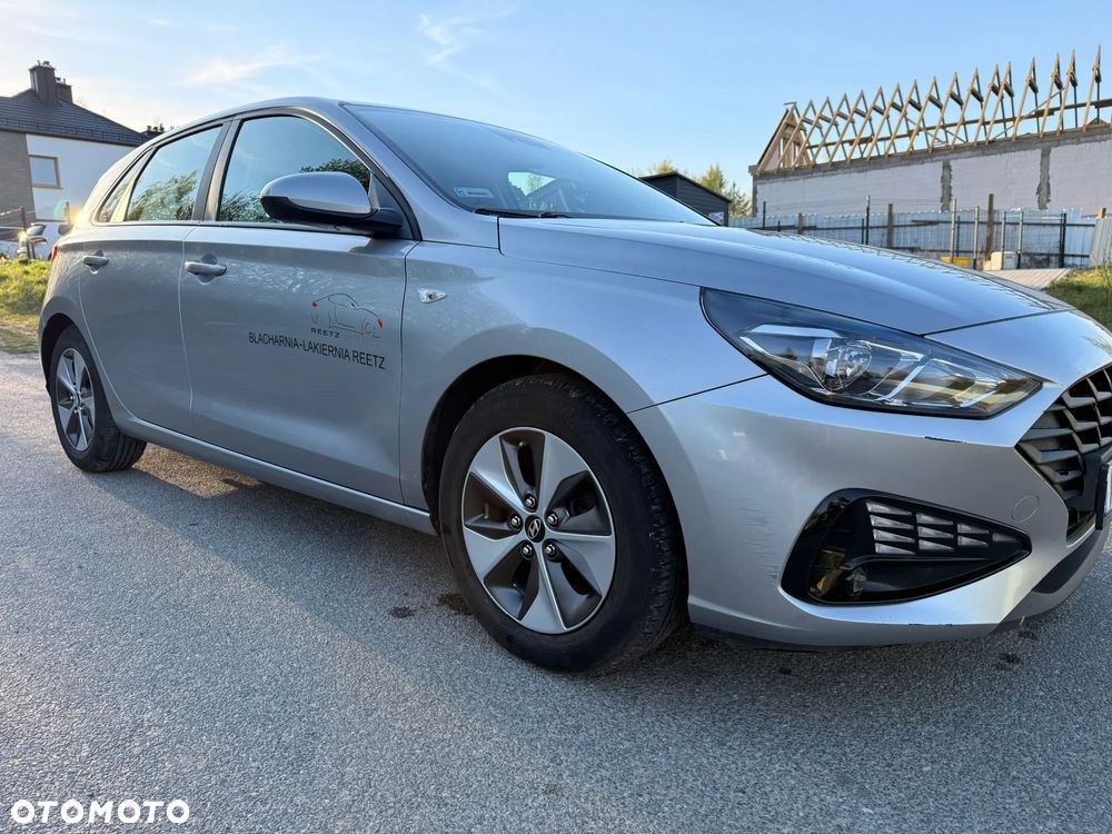 Hyundai i30 1.5 DPI Classic + - 5