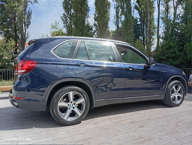 BMW X5 25 d sDrive Comfort 7L - 40