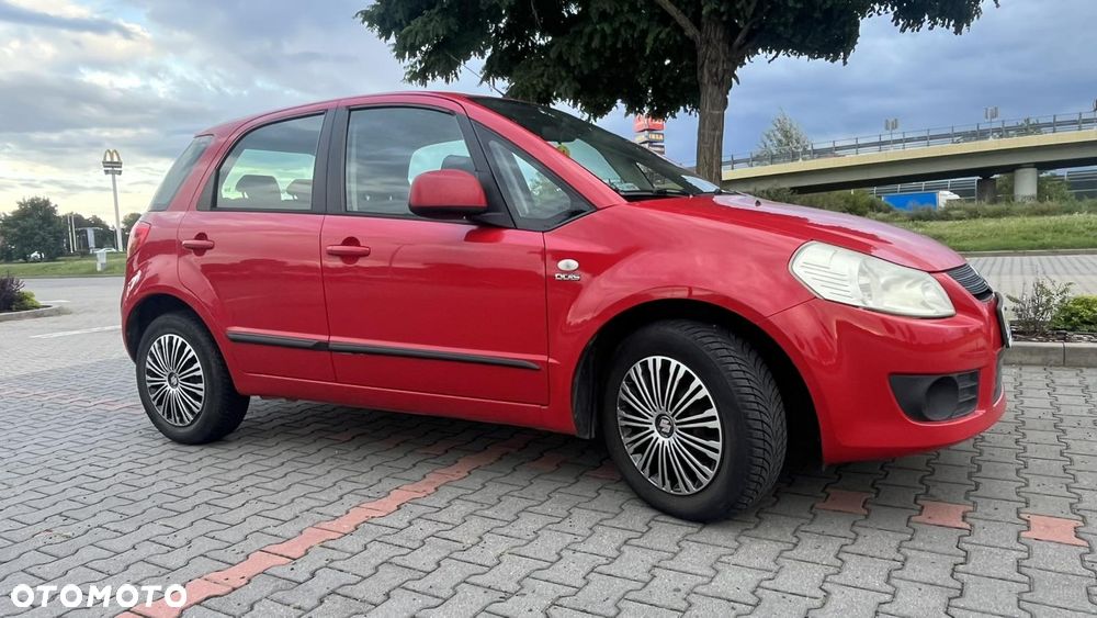 Suzuki SX4 - 4