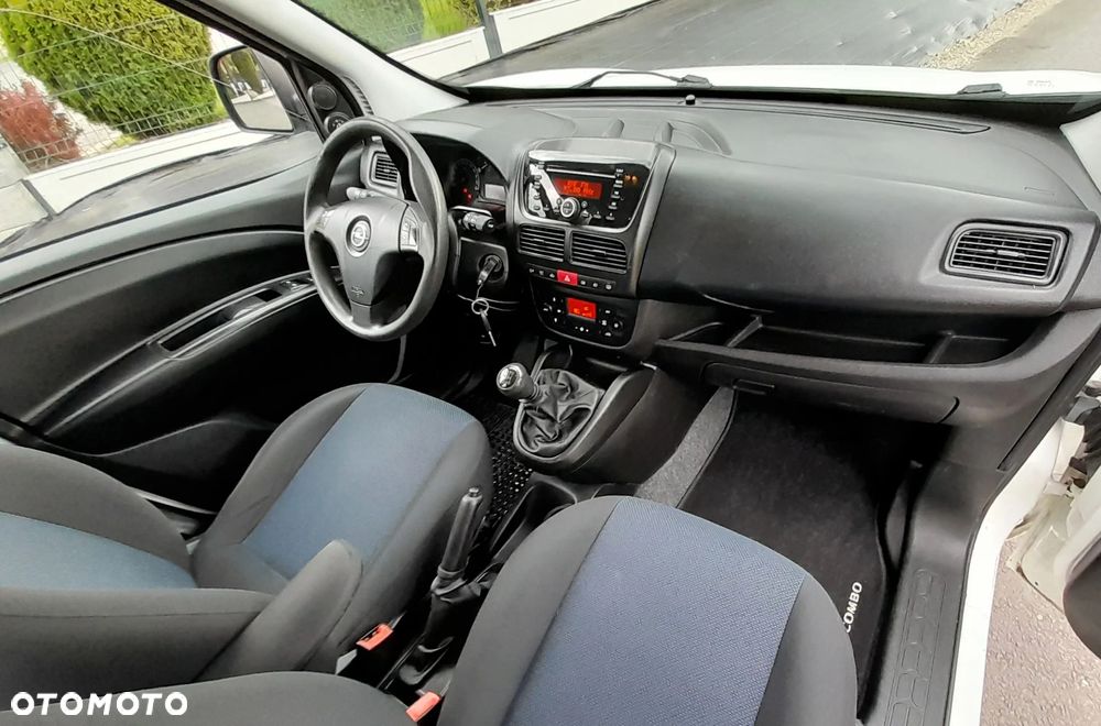 Opel Combo - 13