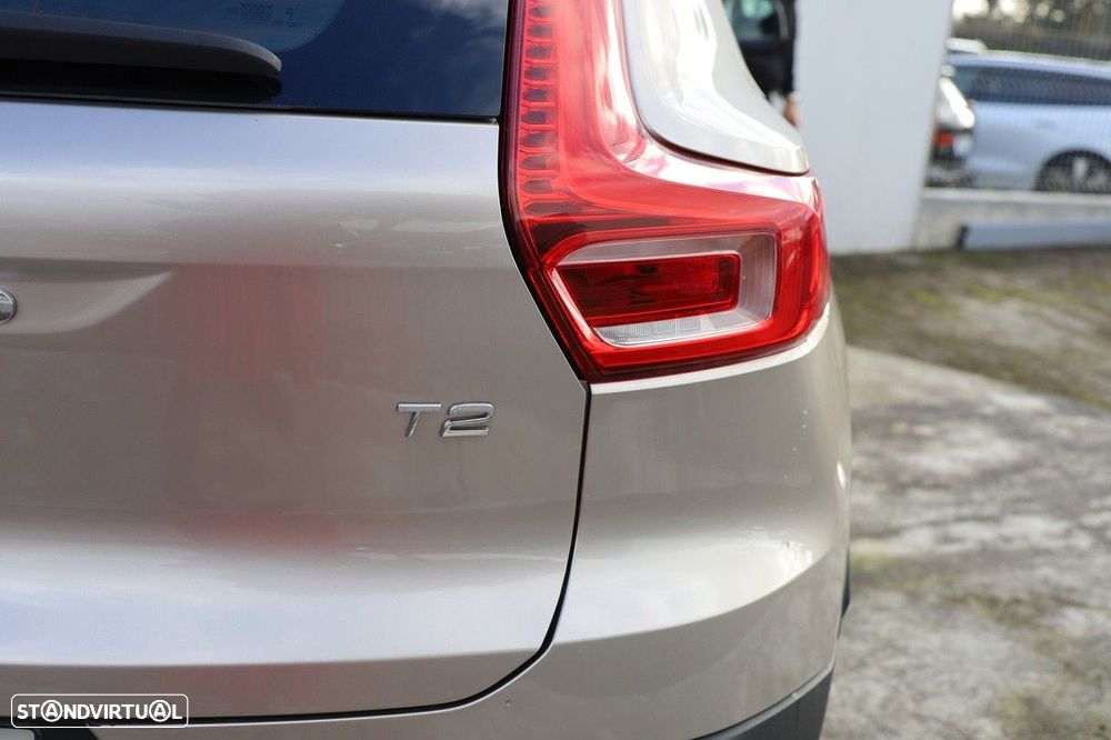 Volvo XC 40 1.5 T2 Plus Dark Auto - 33