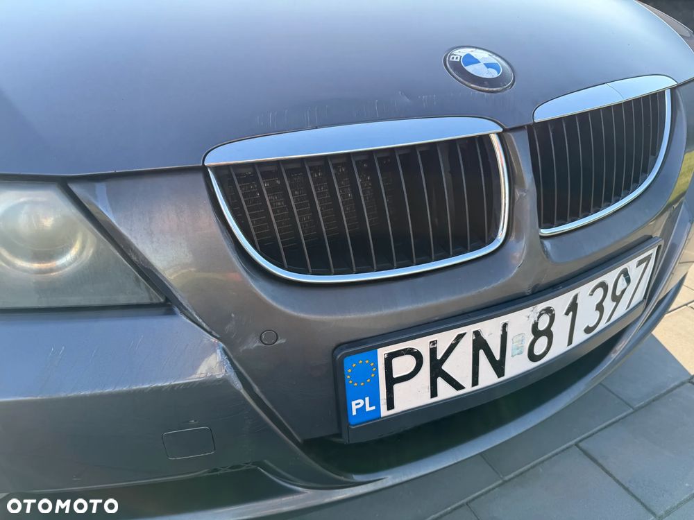 BMW Seria 3 320i - 3