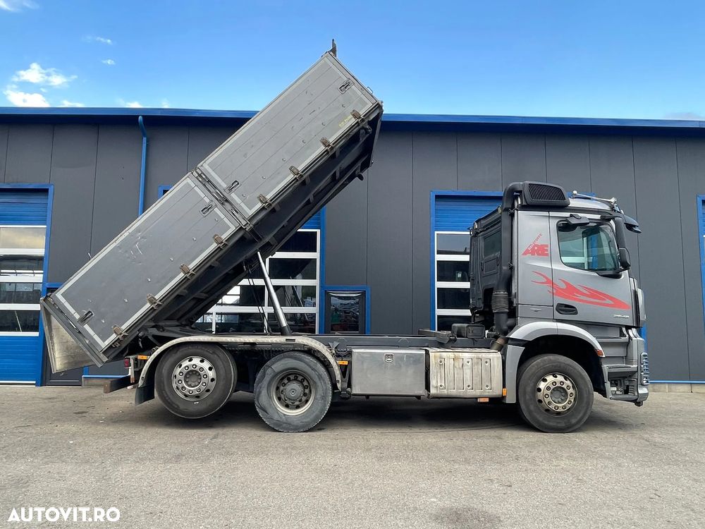 Mercedes-Benz Mercedes Benz Arocs 2543 Euro6 | Basculanta Langendorf trilaterala | Axă liftanta si viratoare - 10