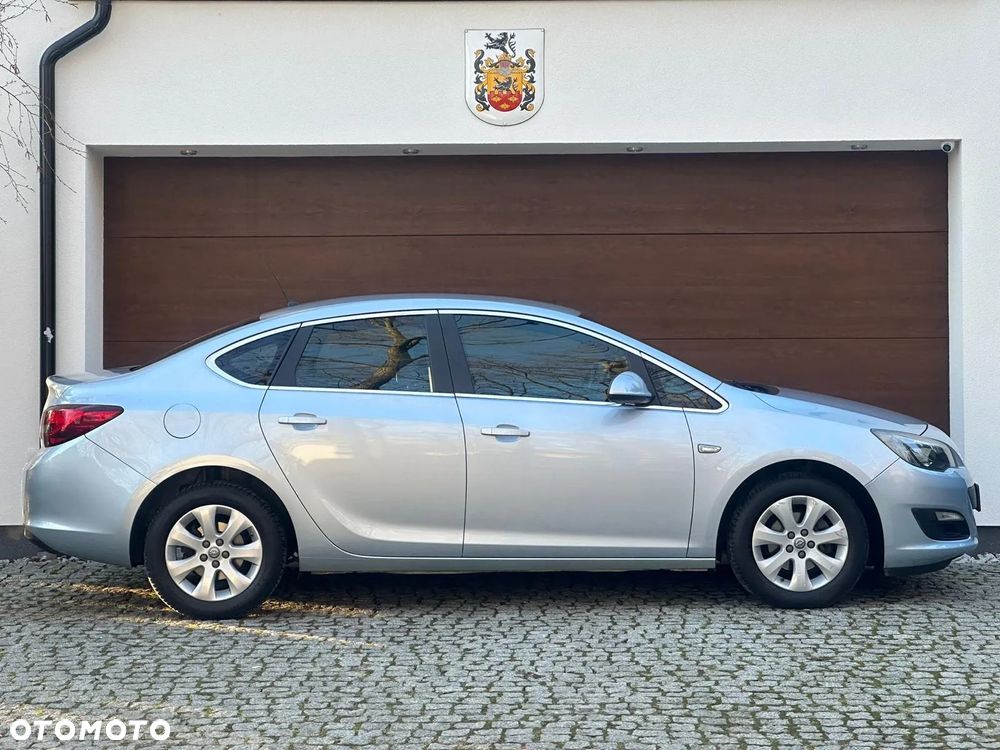 Opel Astra 1.4 T Active - 2