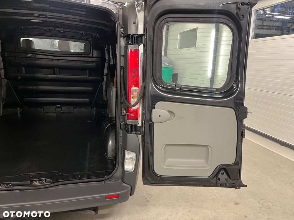 Opel Vivaro - 20