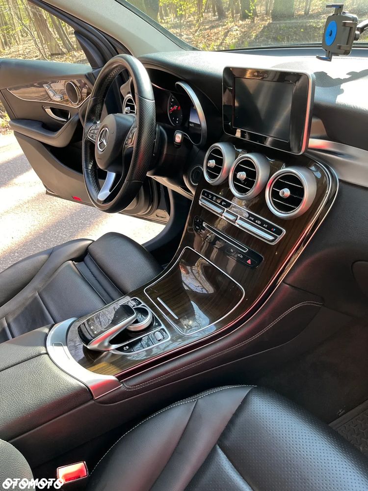 Mercedes-Benz GLC 300 4Matic 9G-TRONIC - 17