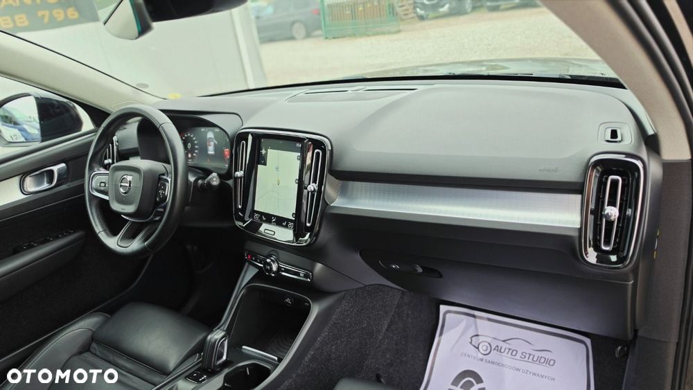 Volvo XC 40 - 11
