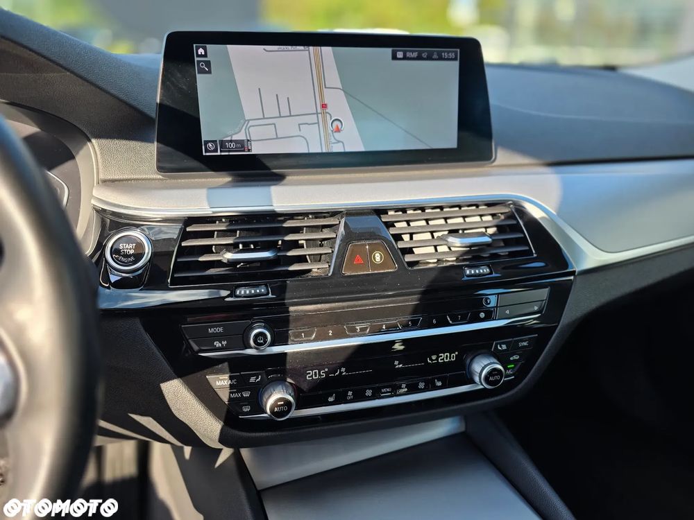 BMW Seria 5 520i GPF Business Edition sport - 21