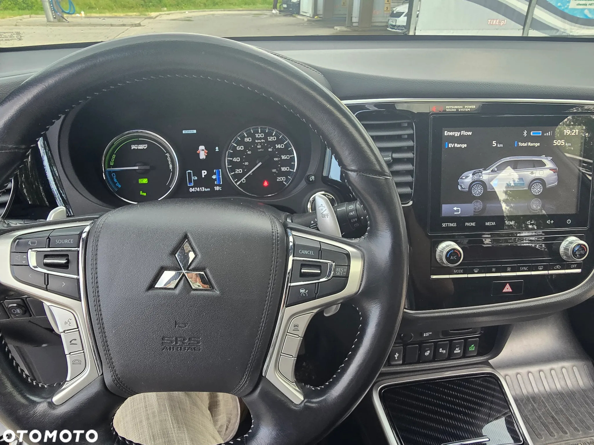 Mitsubishi Outlander 2.0 4WD Plug-In Hybrid Top - 9