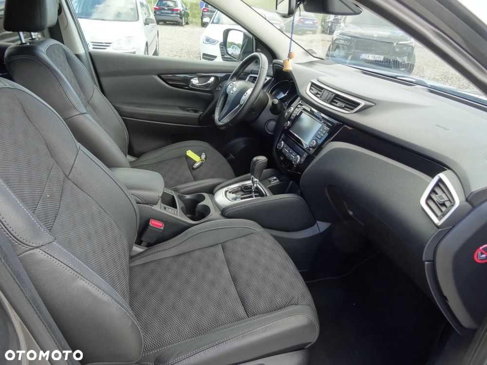 Nissan Qashqai 1.2 DIG-T N-Connecta Xtronic EU6 - 13