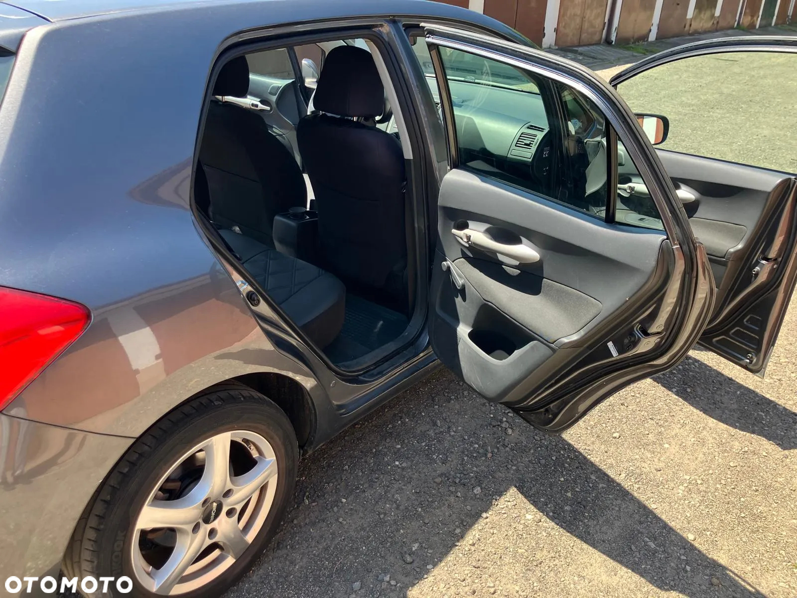 Toyota Auris - 5