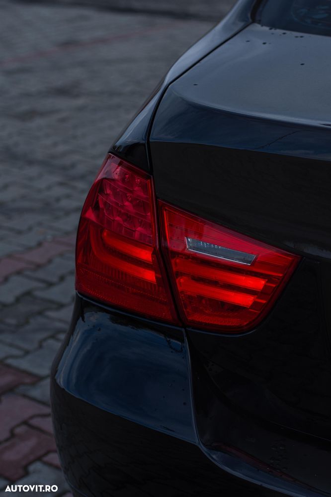 BMW Seria 3 318d - 8