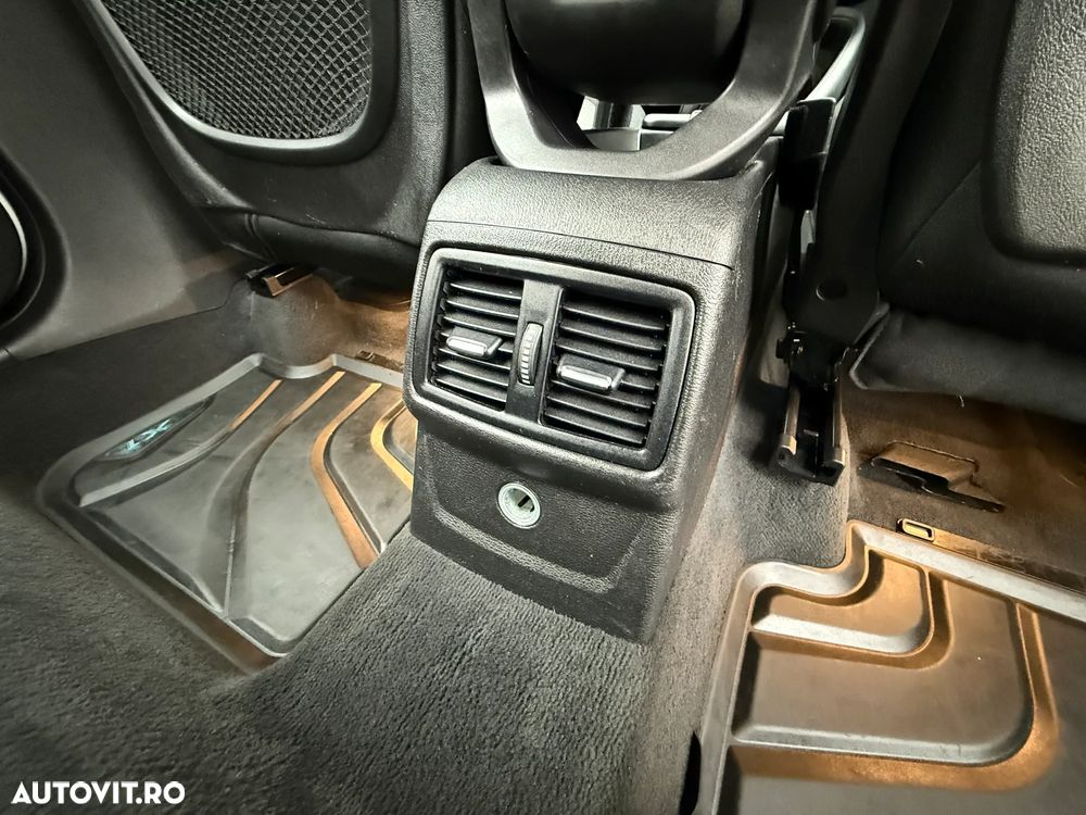 BMW X1 sDrive18d Aut. Sport Line - 28