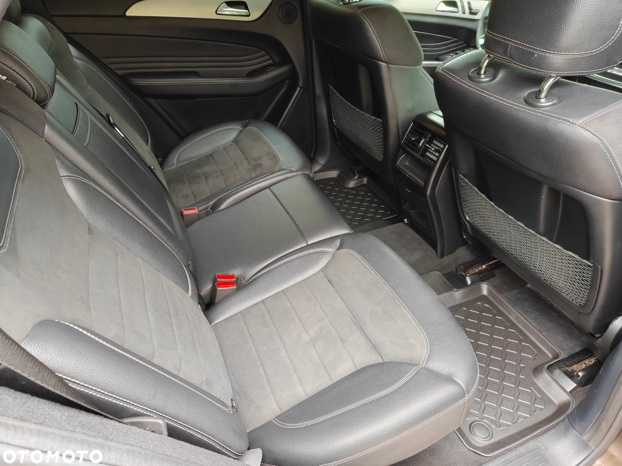 Mercedes-Benz ML 350 BlueTec 4-Matic - 22