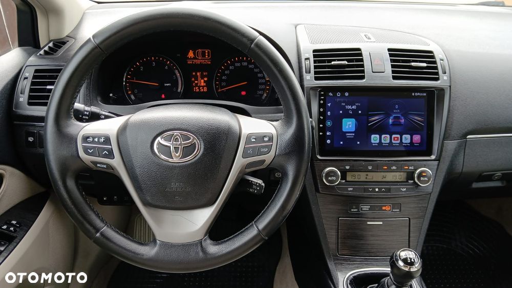 Toyota Avensis 2.0 D-4D Premium - 8
