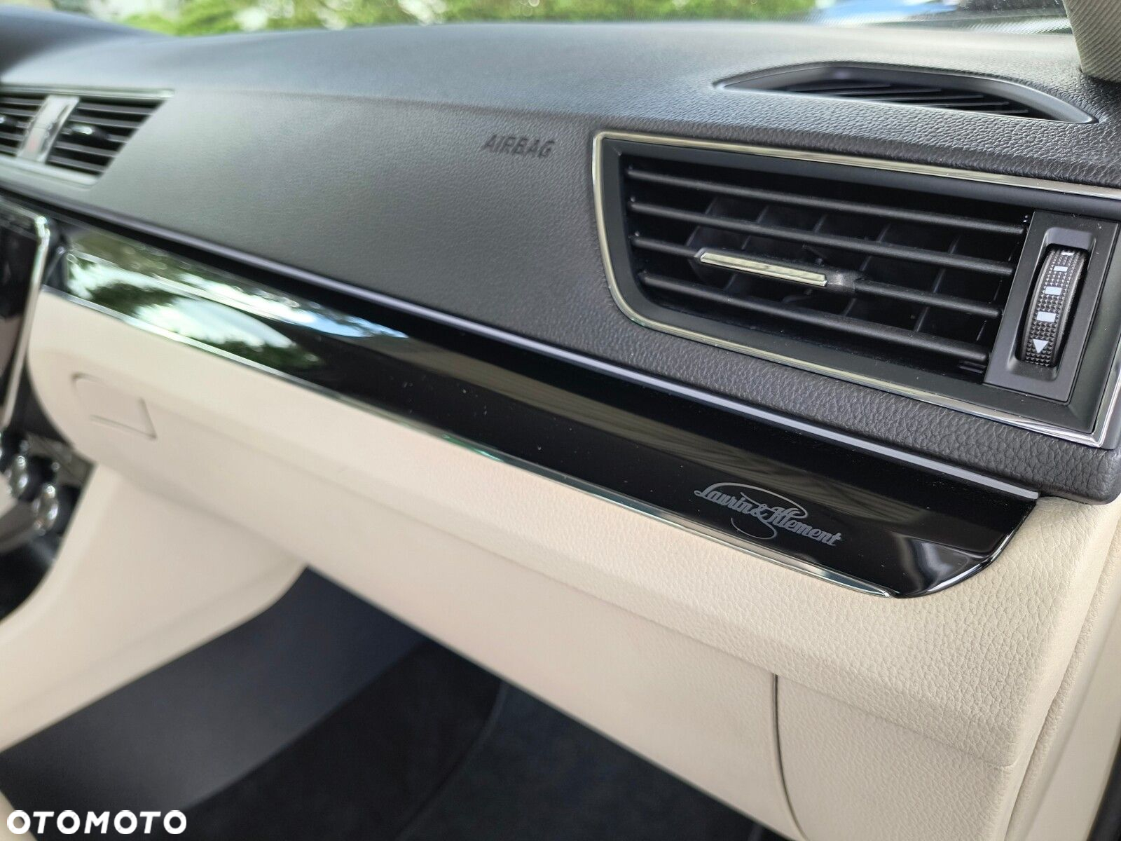Skoda Superb 2.0 TDI SCR L&K DSG - 33