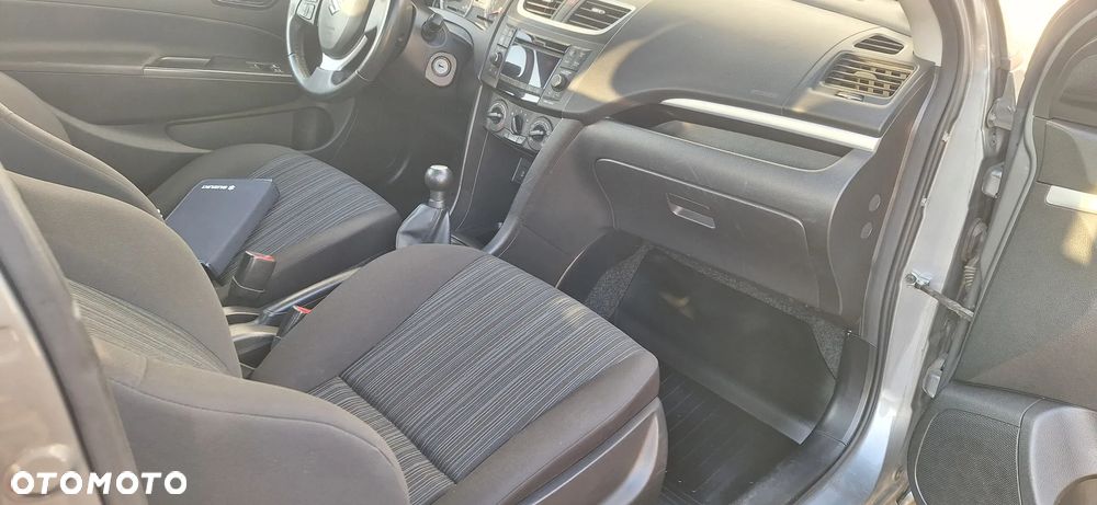 Suzuki Swift 1.2 Club - 9