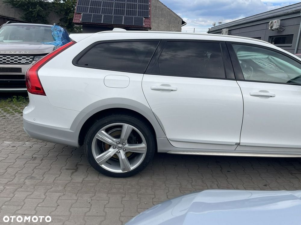 Volvo V90 Cross Country D5 AWD Ocean Race - 5