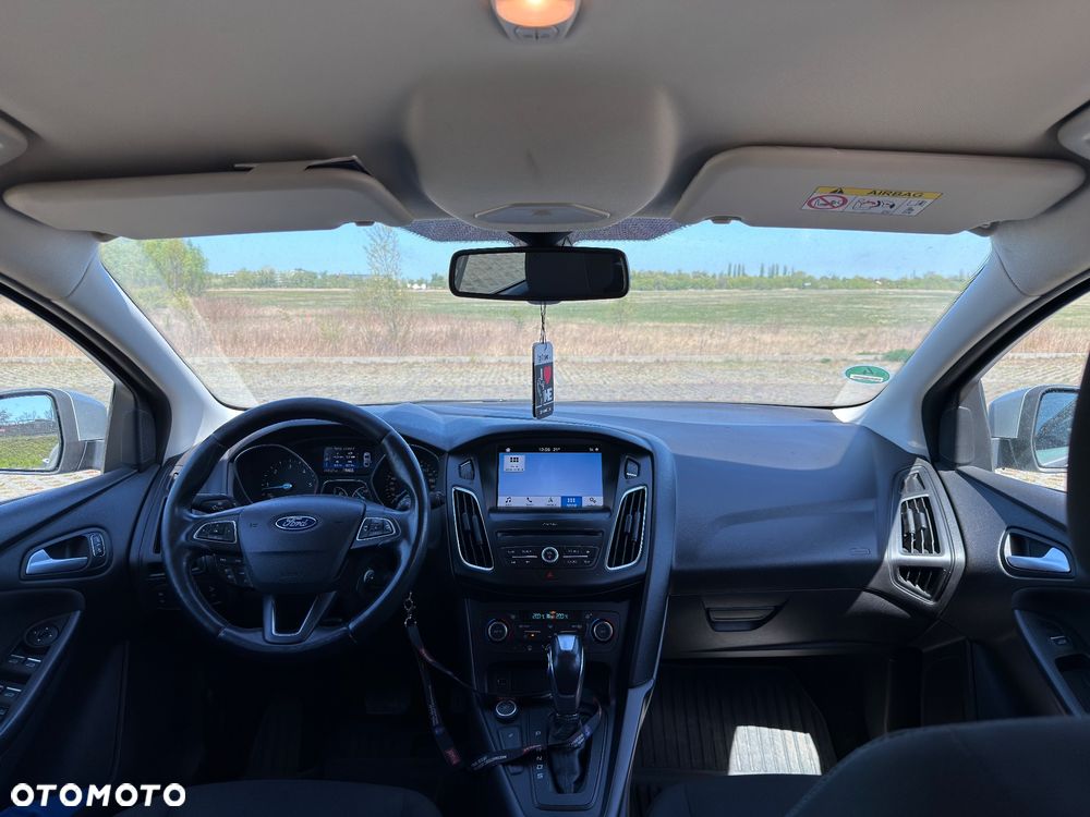 Ford Focus - 8