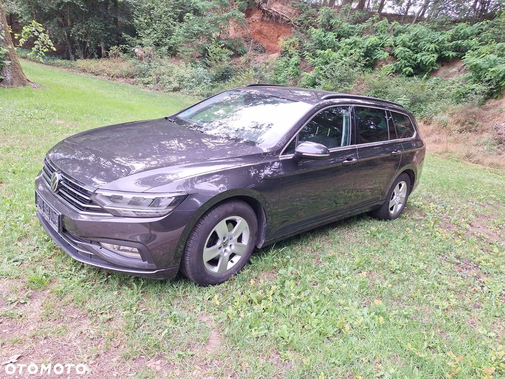 Volkswagen Passat 2.0 TDI SCR Business - 14