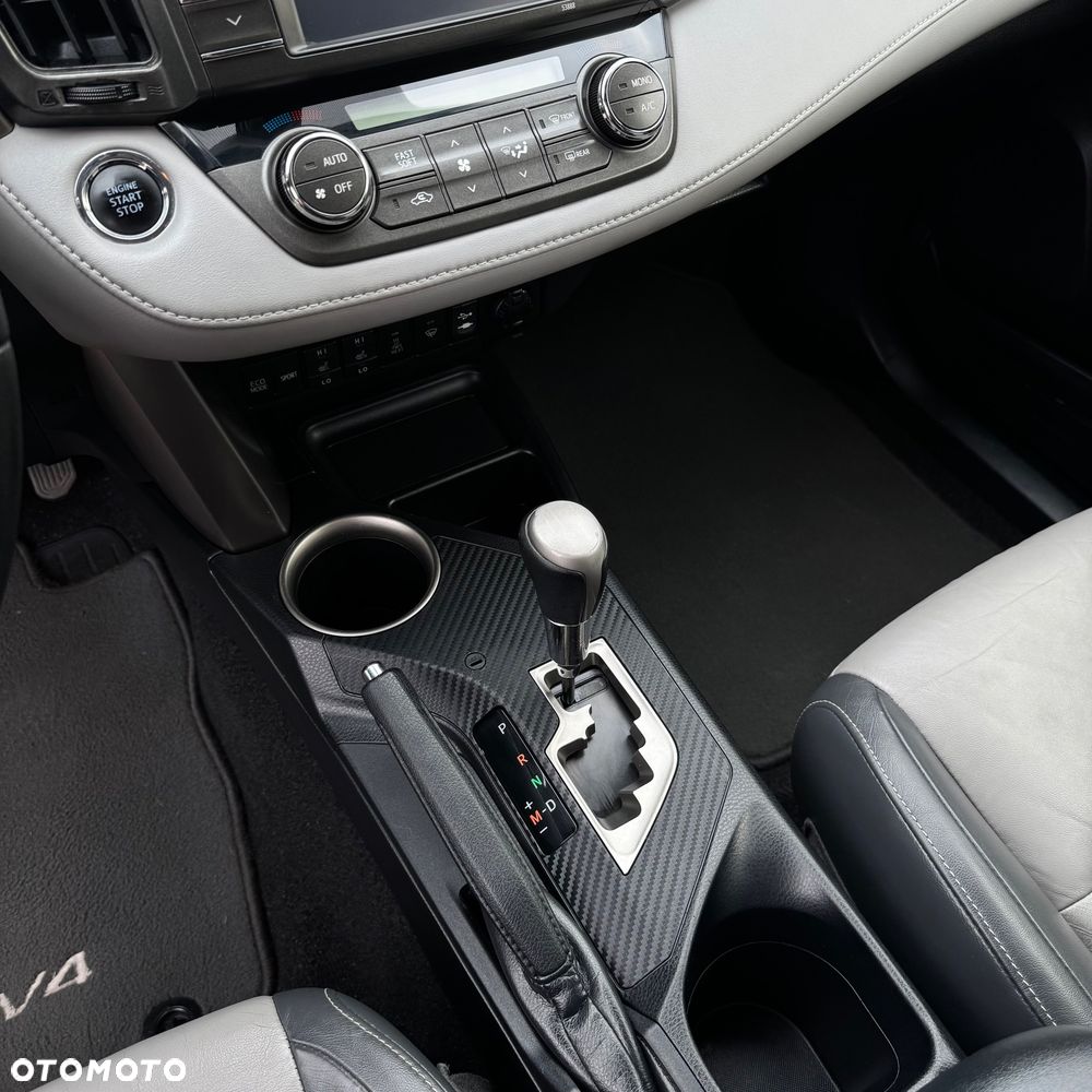 Toyota RAV4 - 25