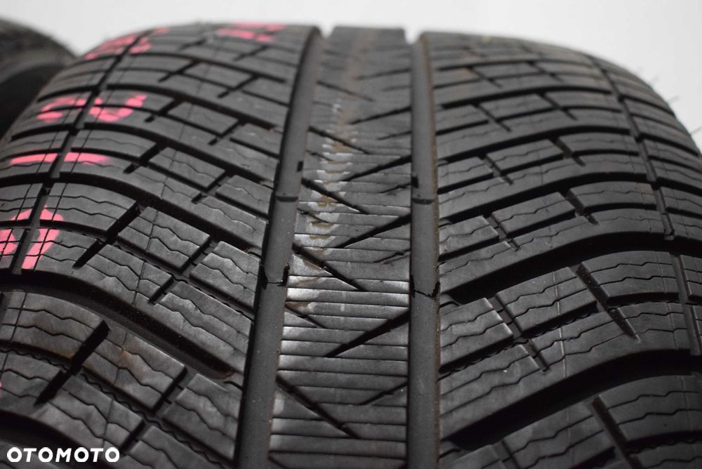 R19 275/50 Michelin Pilot Alpin 5 SUV - 3