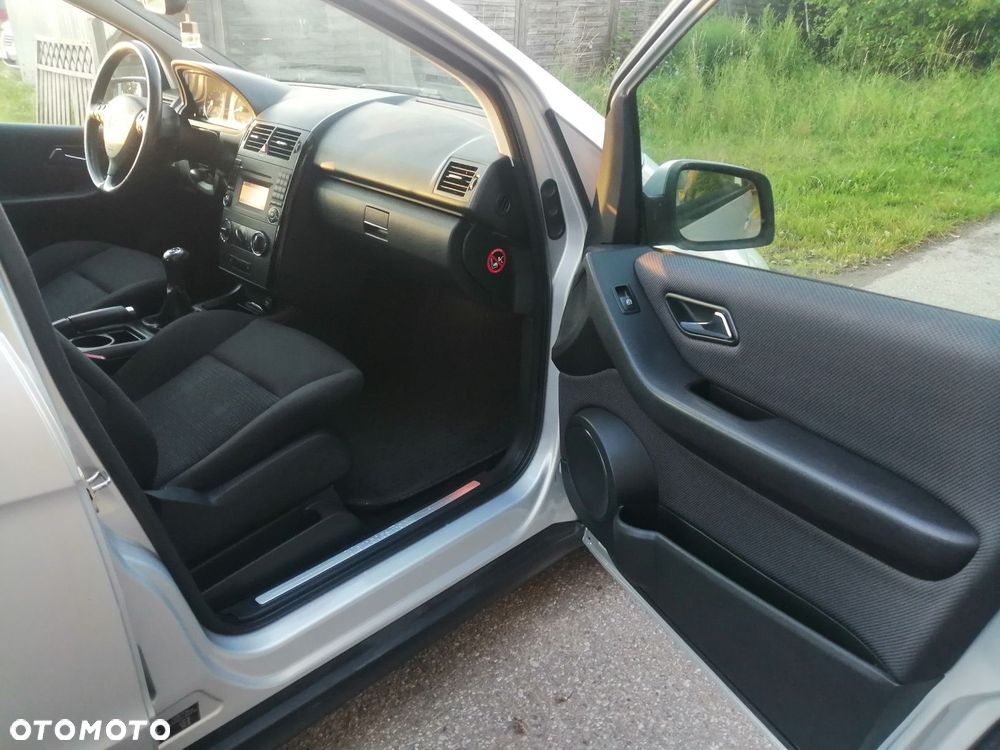 Mercedes-Benz Klasa A 150 Classic Edition 10 - 16