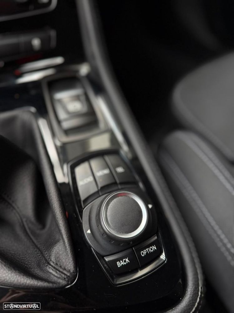 BMW 216 Active Tourer d Line Sport - 28