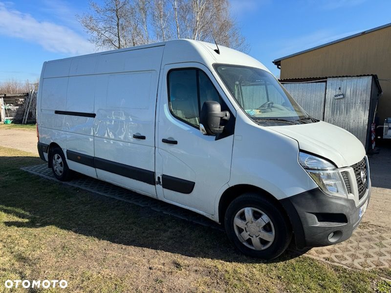 Nissan NV 400 - 1