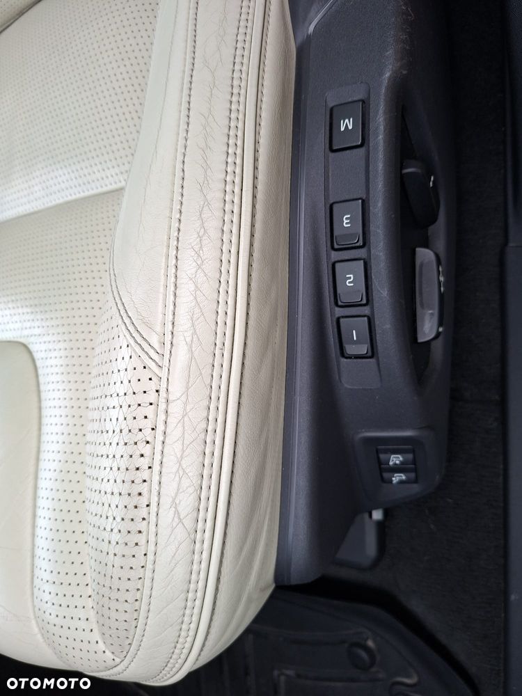 Volvo XC 60 T6 AWD Edition Pro - 11