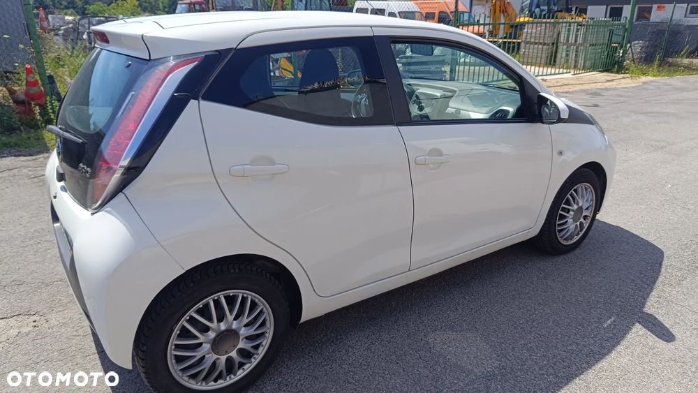 Toyota Aygo x-cite - 9