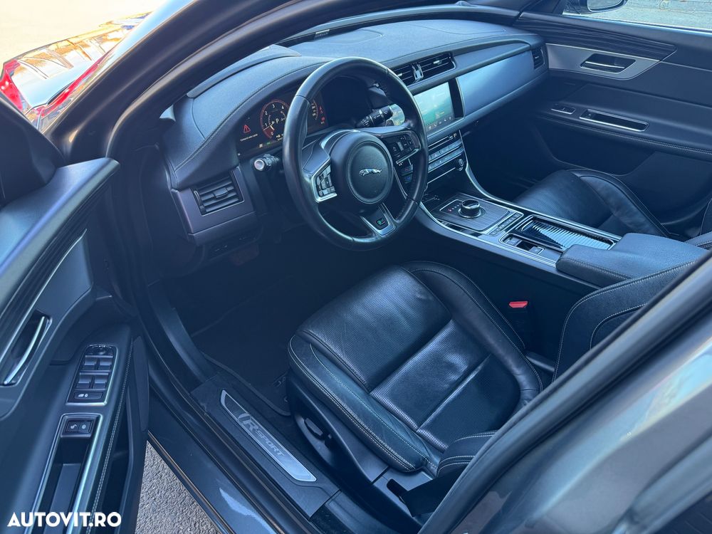 Jaguar XF 25d AWD R-Sport - 10