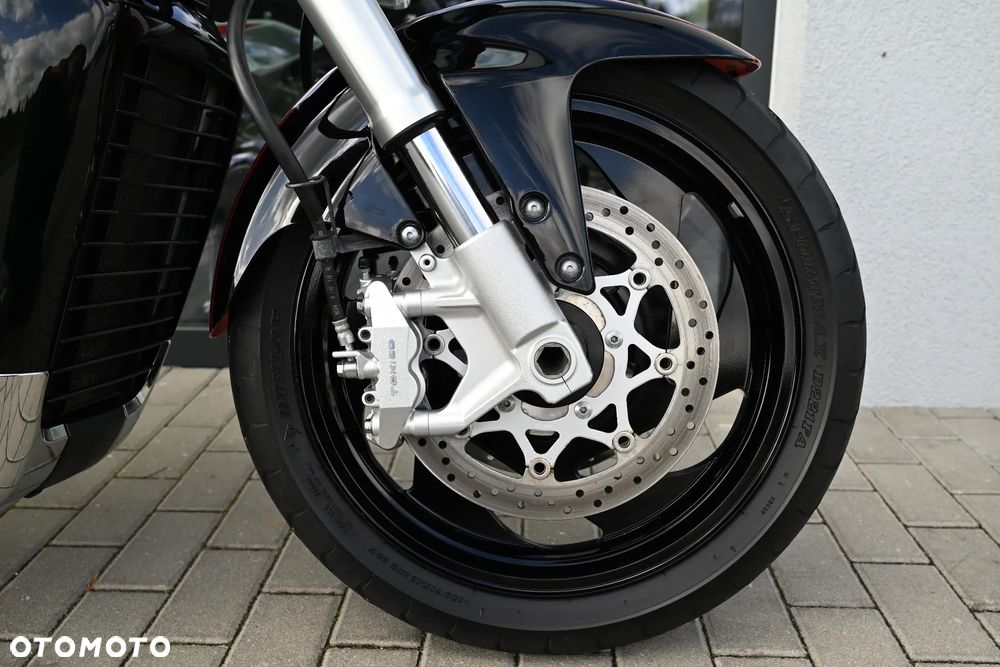 Suzuki Intruder - 19