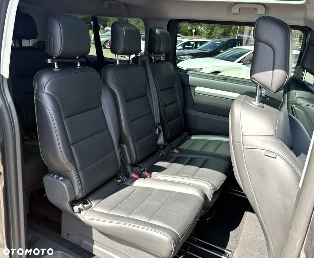 Peugeot Traveller 2.0 BlueHDi Long Business - 23