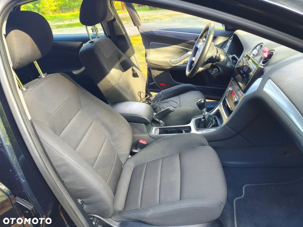 Ford Mondeo 2.0 TDCi Trend - 11