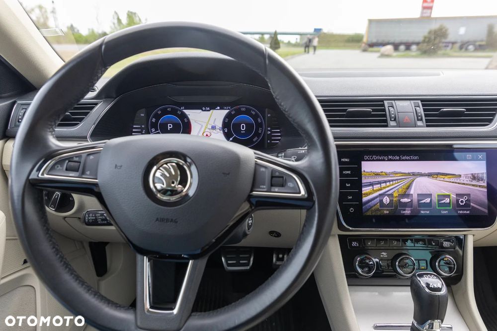 Skoda Superb 2.0 TSI 4x4 L&K DSG - 17