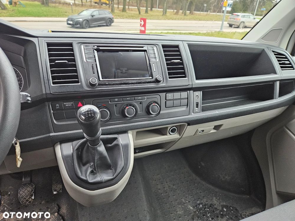 Volkswagen Transporter T6 - 6