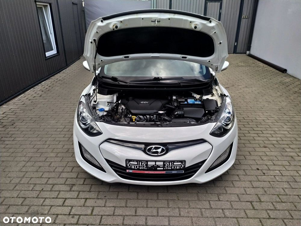 Hyundai i30 1.6 GDI BlueDrive Comfort - 12
