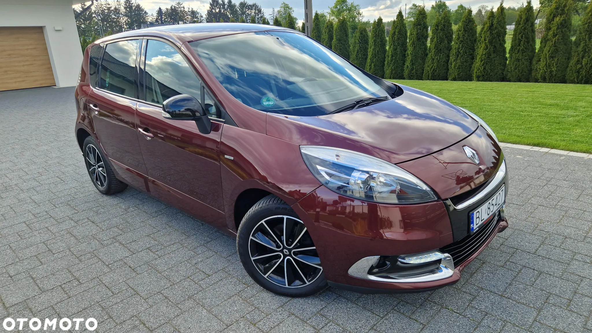 Renault Scenic ENERGY TCe 115 Bose Edition - 28