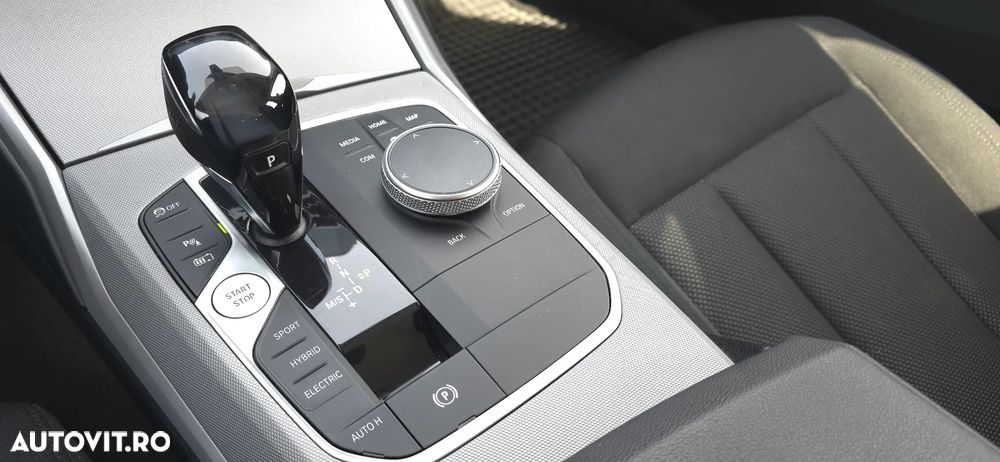 BMW Seria 3 330e Aut. Advantage - 13