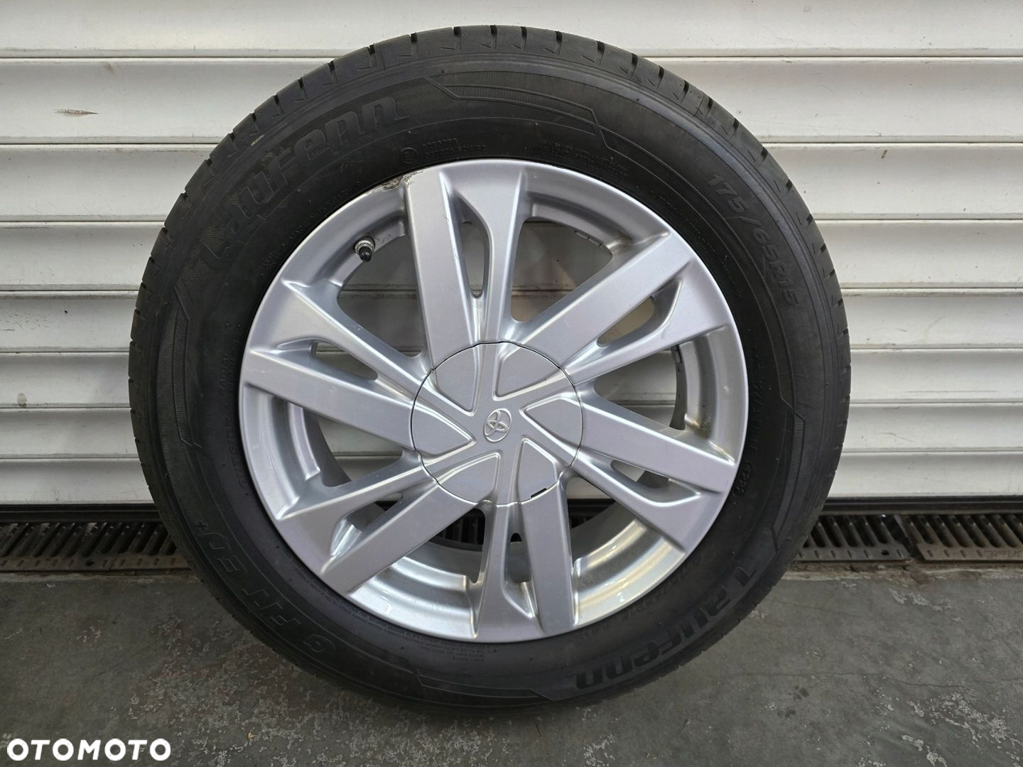 KOŁA LETNIE OE TOYOTA AYGO 4,5x15 4x100 ET35 175/65R5 LAUFENN - 2