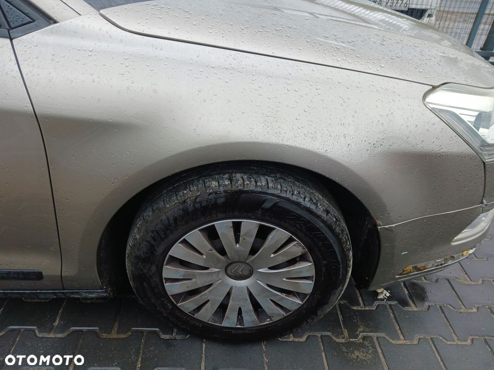 błotnik prawy przód citroen c5 x7 2009 rok kchc - 1